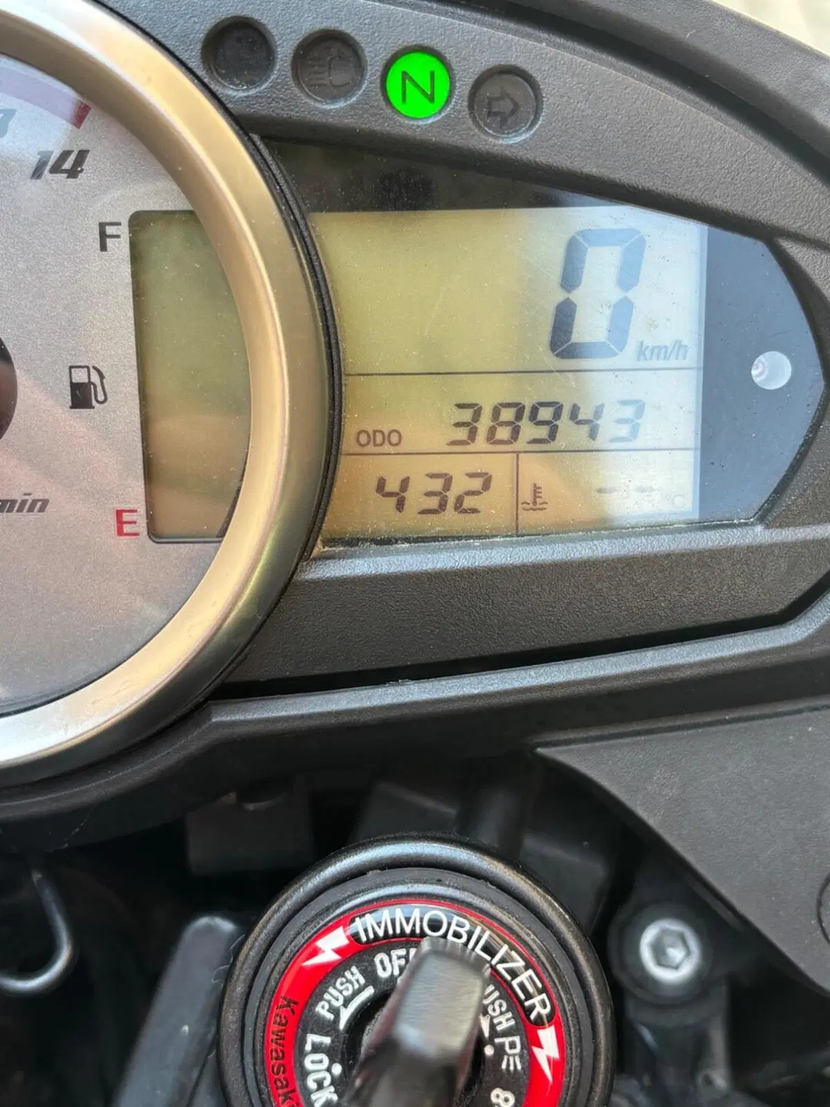 Kawasaki Z 750 (2007 - 14) (4)