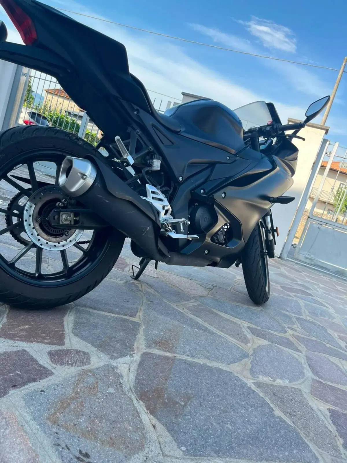 Yamaha YZF R125 (2023 - 26) (2)