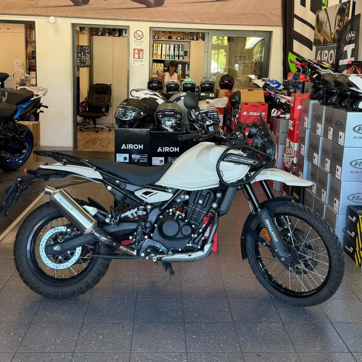 Royal Enfield Himalayan 450 (2024 - 26) (2)