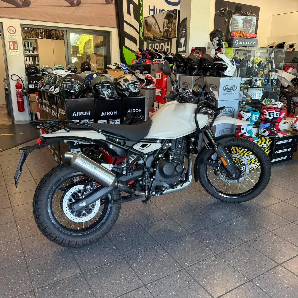 Royal Enfield Himalayan 450 (2024 - 26) (3)