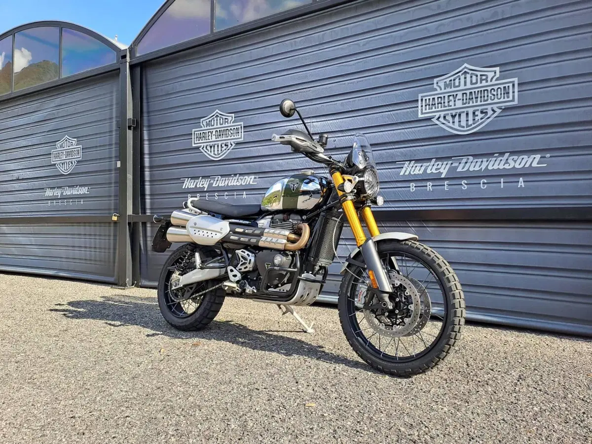 Triumph Scrambler 1200 XE Chrome Edition (2023) (2)