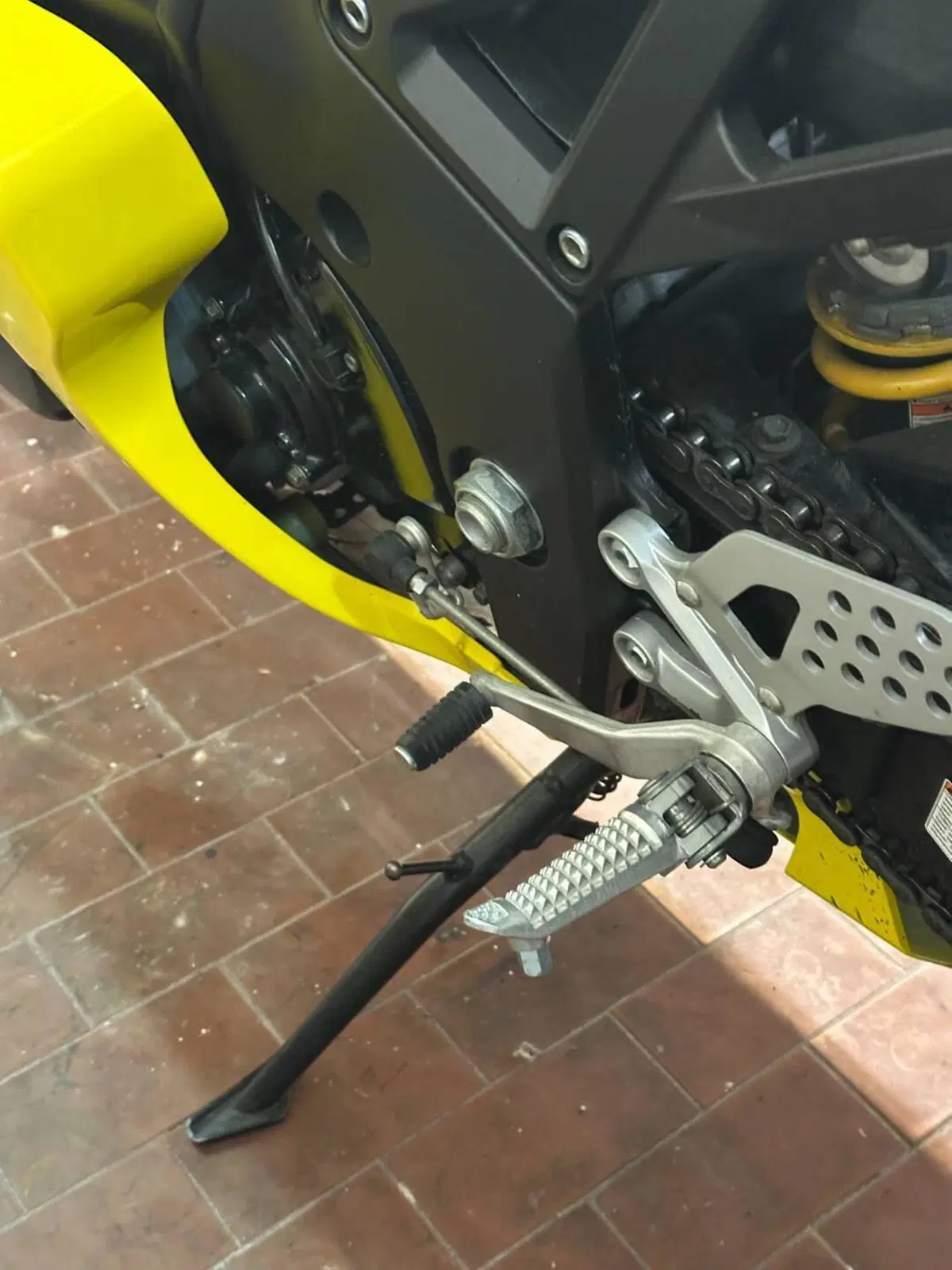 Suzuki GSX R 600 (2004 - 05) (10)
