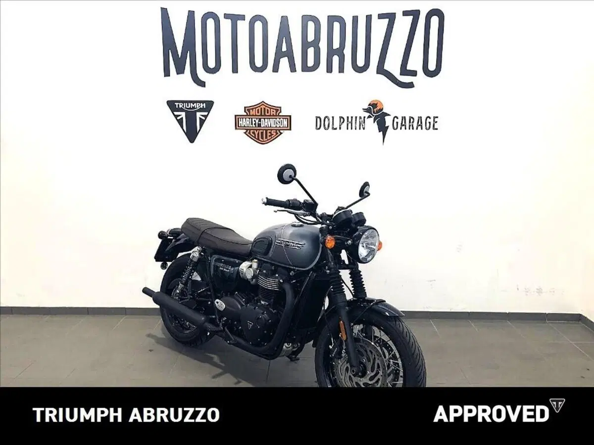 Triumph Bonneville T120 Black (2021 - 25) (4)