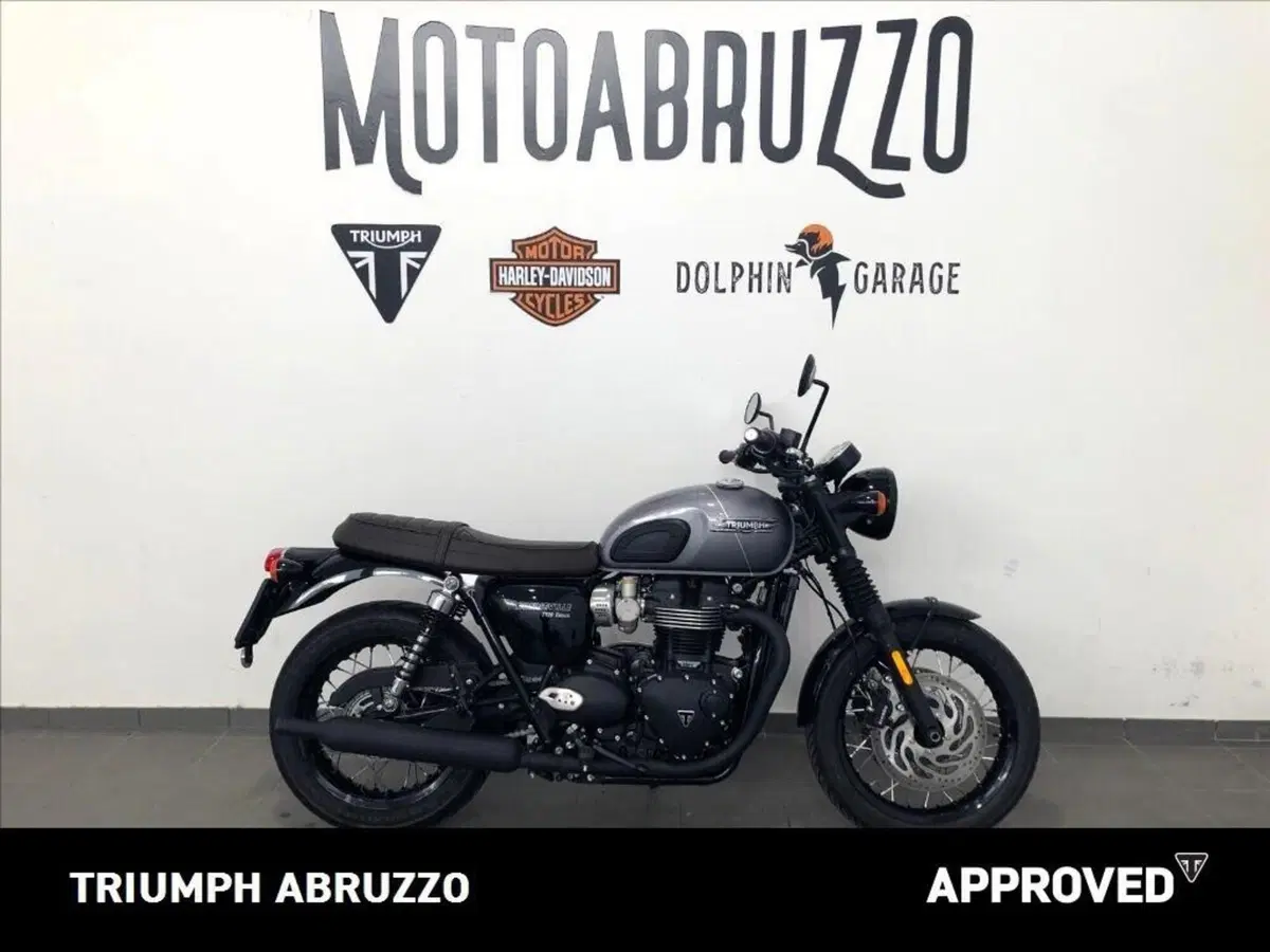 Triumph Bonneville T120 Black (2021 - 25) (10)