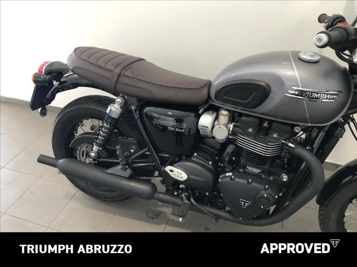 Triumph Bonneville T120 Black (2021 - 25) (6)