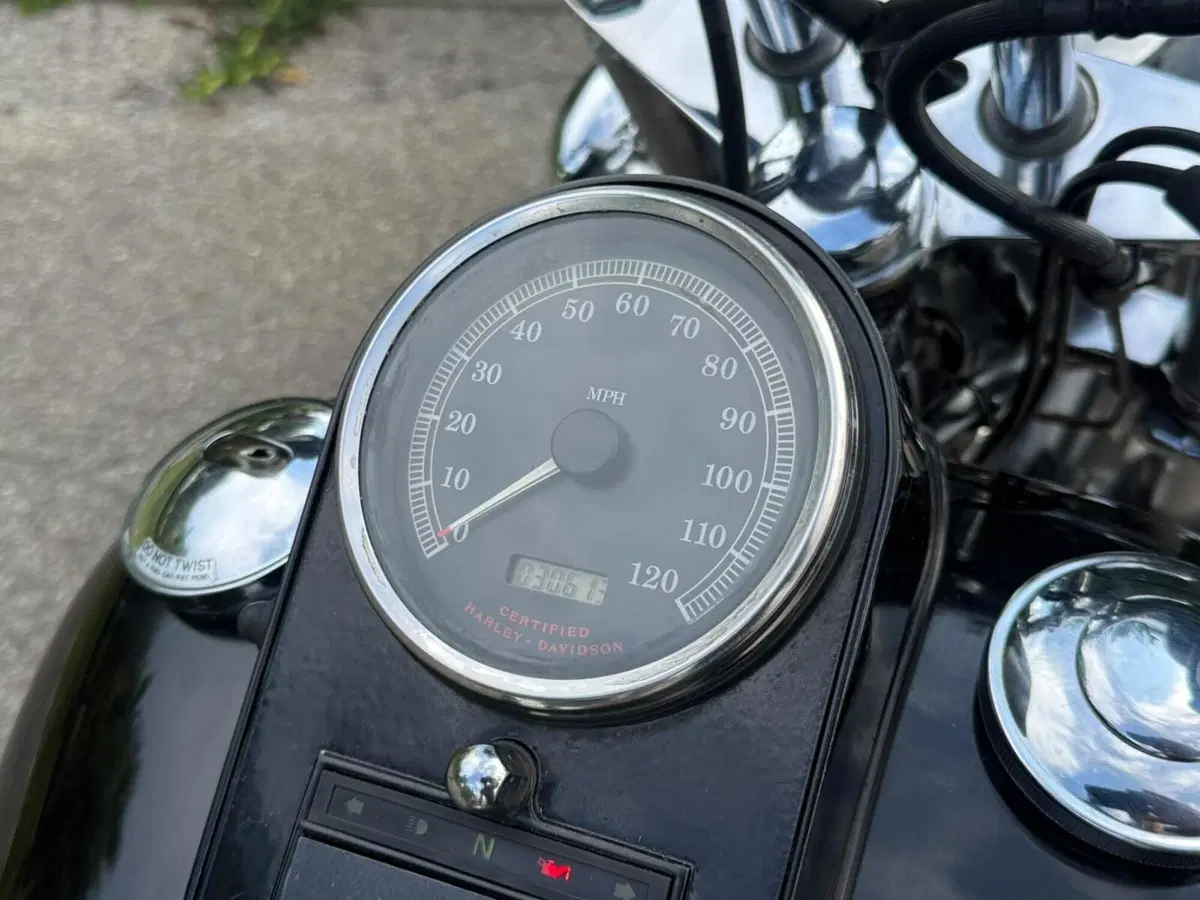 Harley-Davidson 1450 Night Train (1999 - 03) - FXSTB (10)
