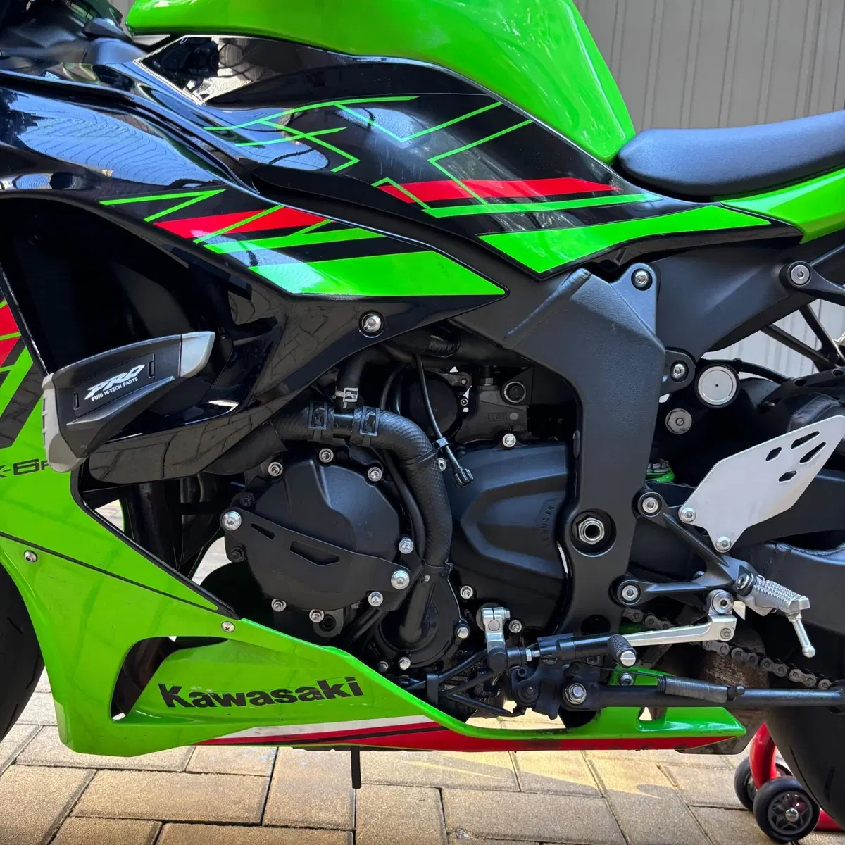 Kawasaki Ninja 636 ZX-6R (2024 - 26) (7)