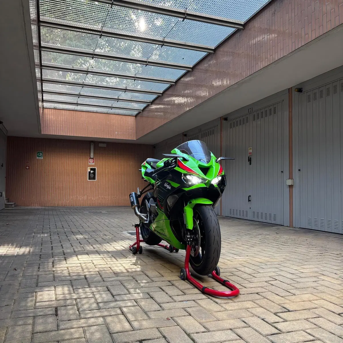 Kawasaki Ninja 636 ZX-6R (2024 - 26) (8)