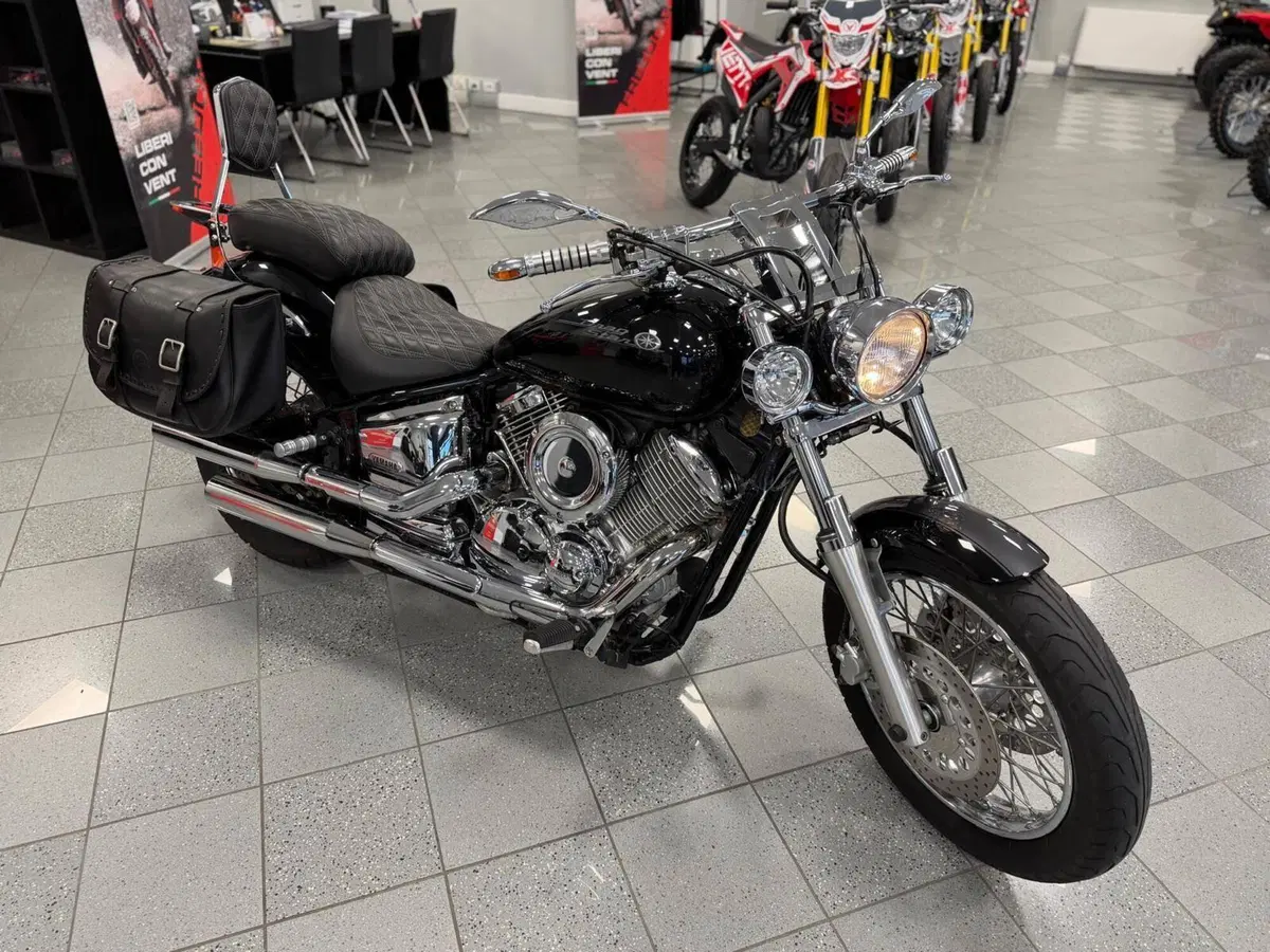 Yamaha XVS 1100 Drag Star A Classic (2000 - 06) (2)