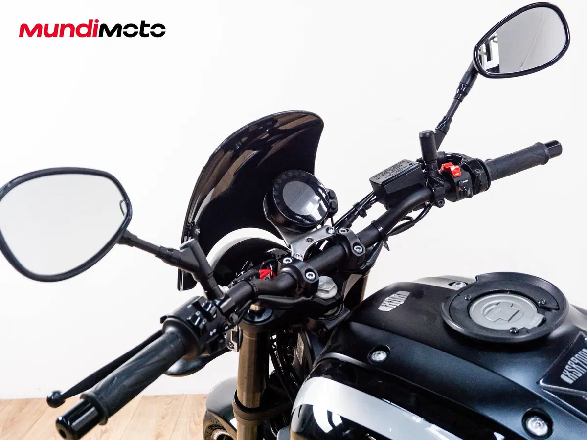 Yamaha XSR 900 ABS (2016 - 20) (11)