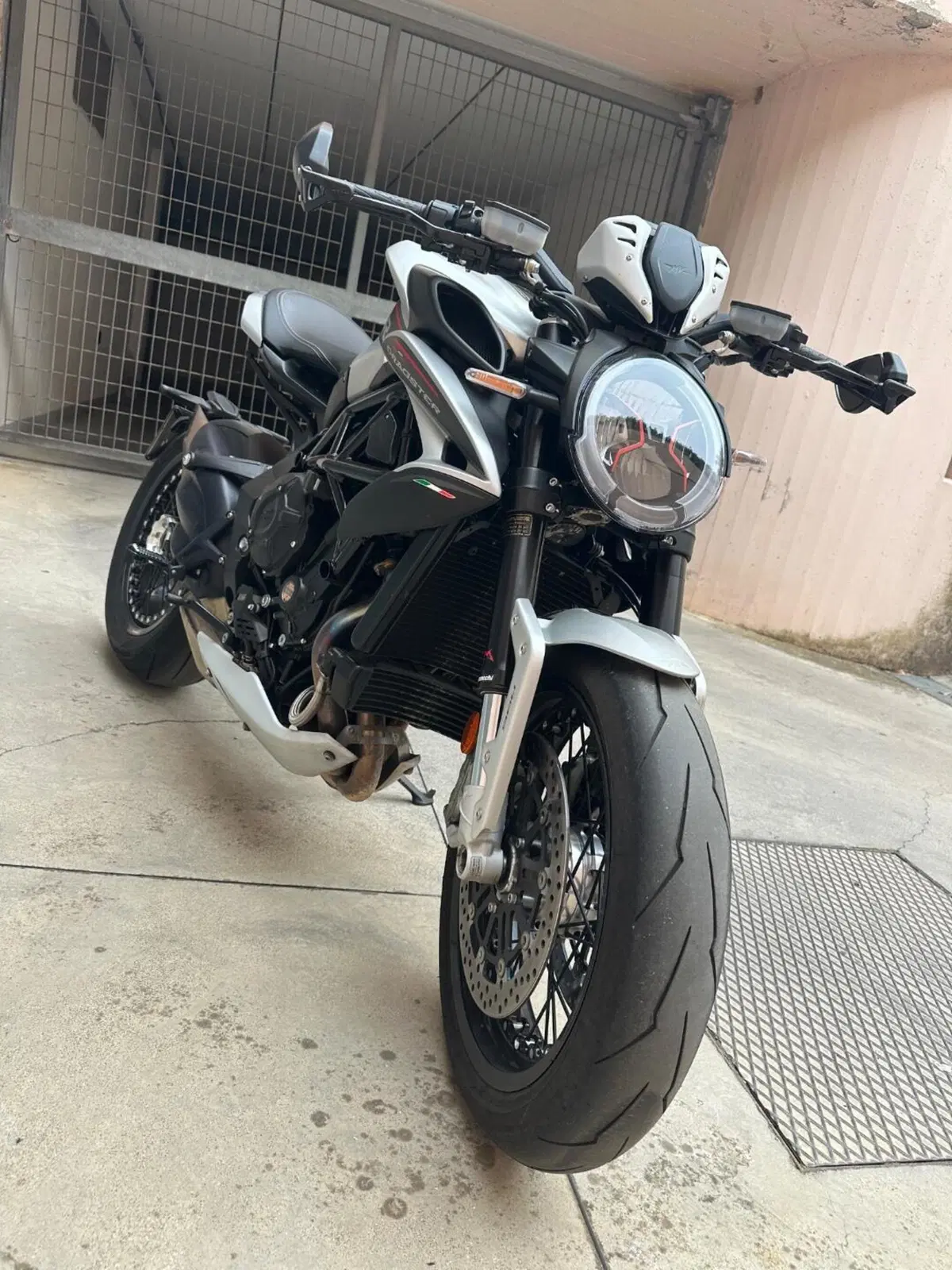 MV Agusta Dragster 800 RR (2021 - 23) (5)