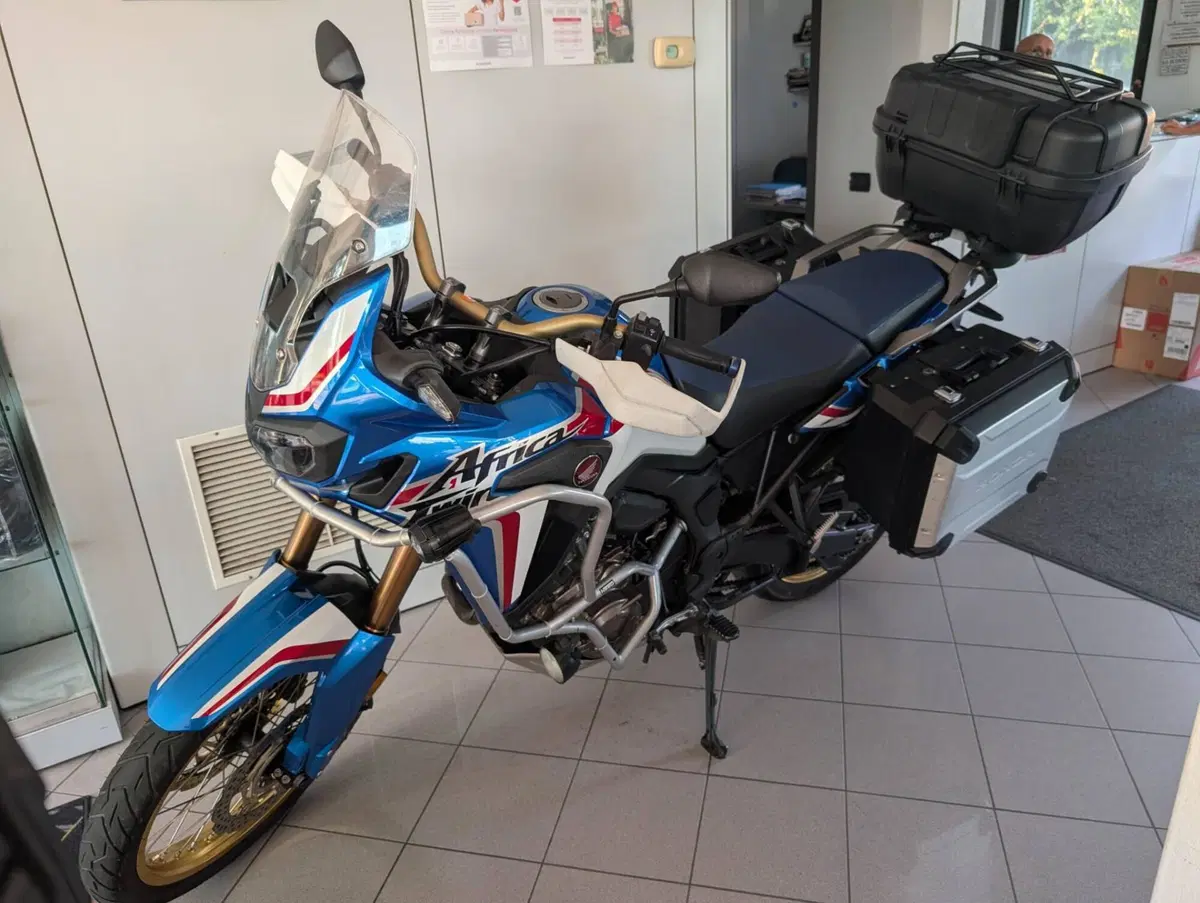Honda Africa Twin CRF 1000L Adventure Sports Travel Edition (2019) (2)