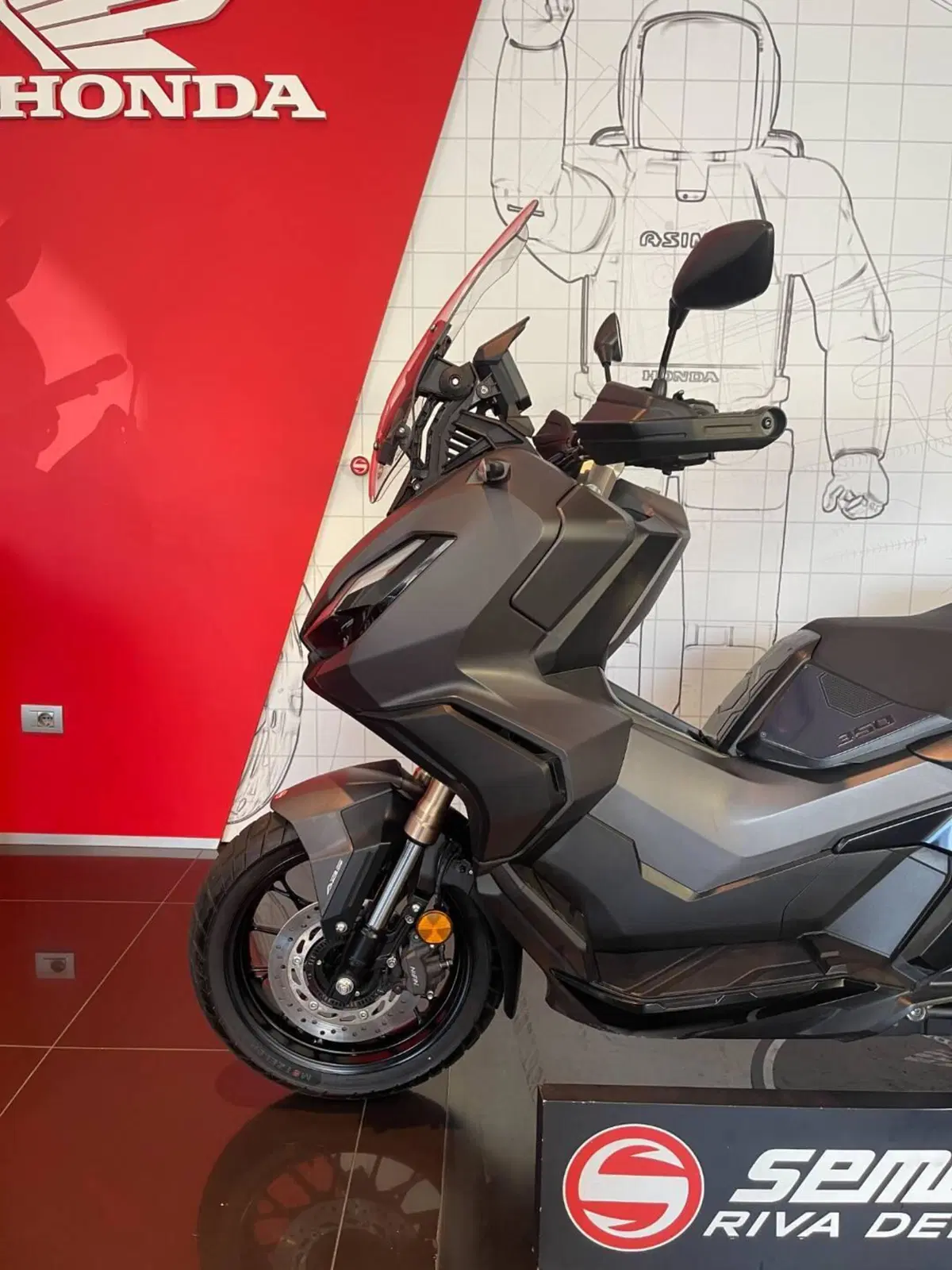 Honda ADV 350 (2022 - 24) (6)