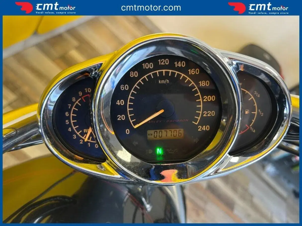 Harley-Davidson 1250 V-Rod (2008 - 12) - VRSCAW (5)