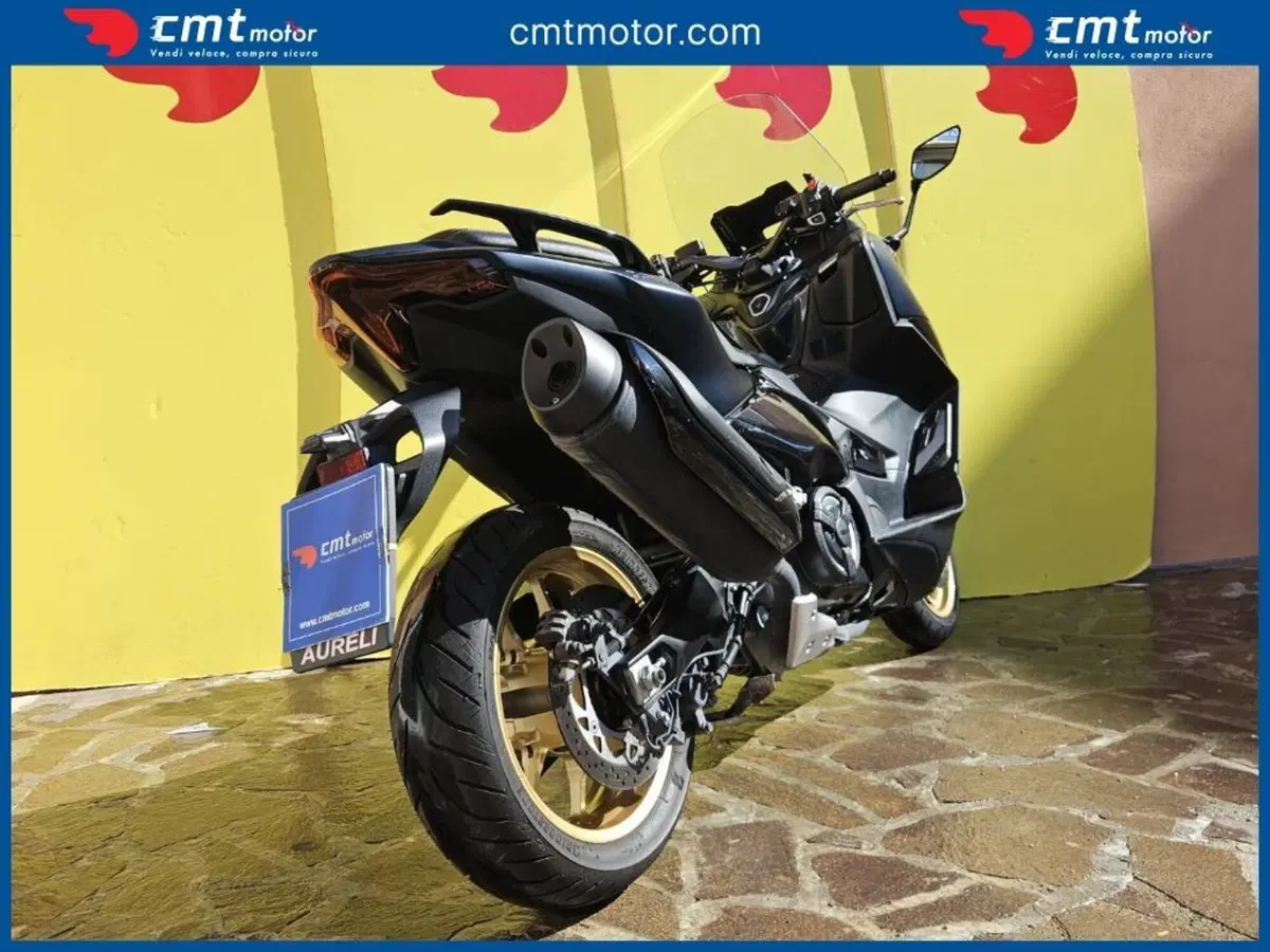 Yamaha T-Max 560 Tech Max (2022 - 24) (4)