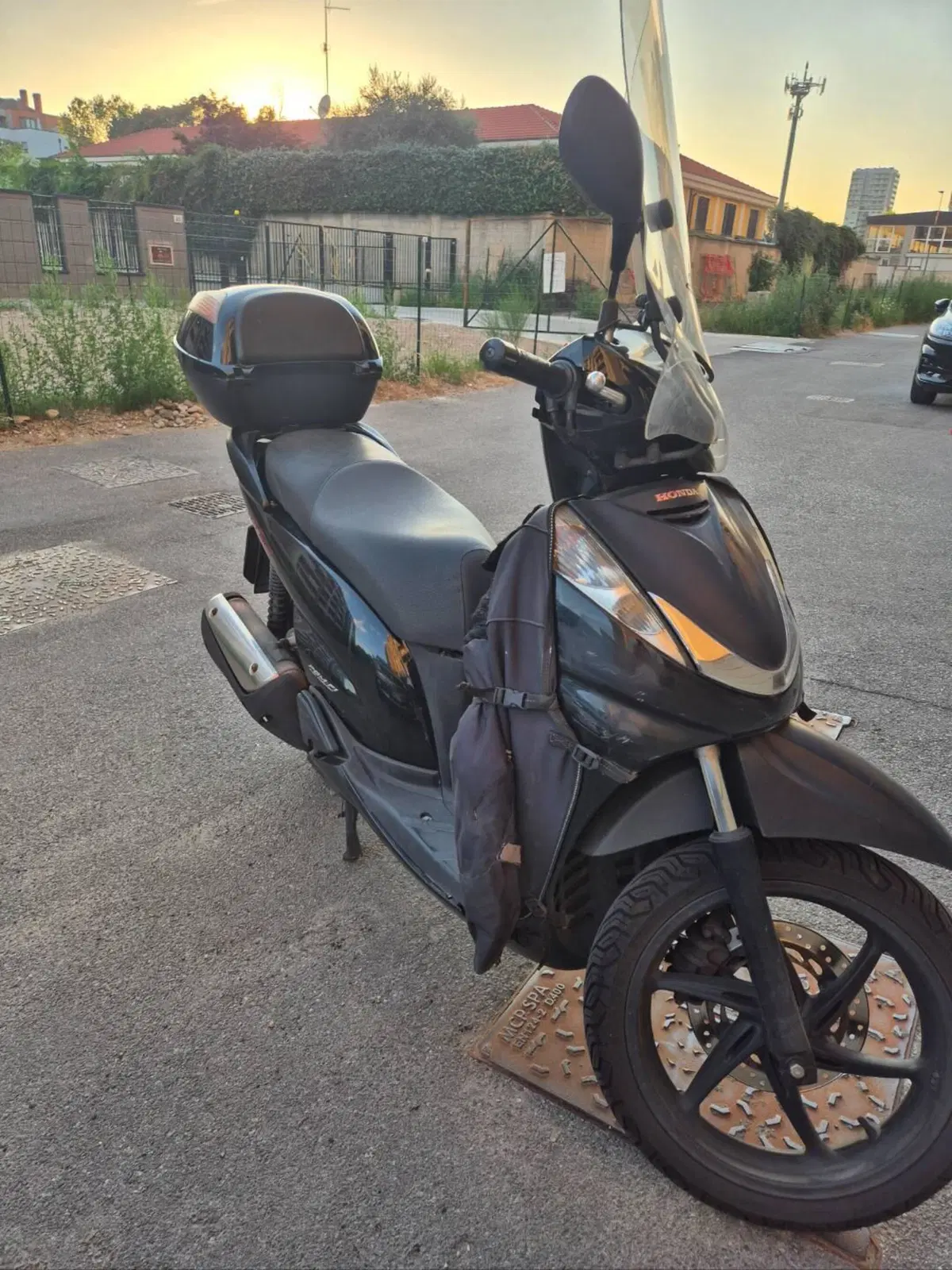 Honda SH 300 i (2011 - 14) (2)