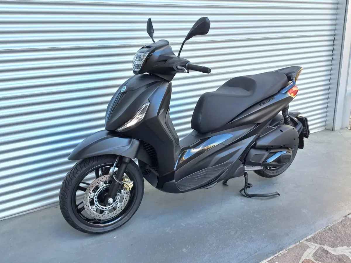 Piaggio Beverly 300 S ABS-ASR (2021 - 25) (4)