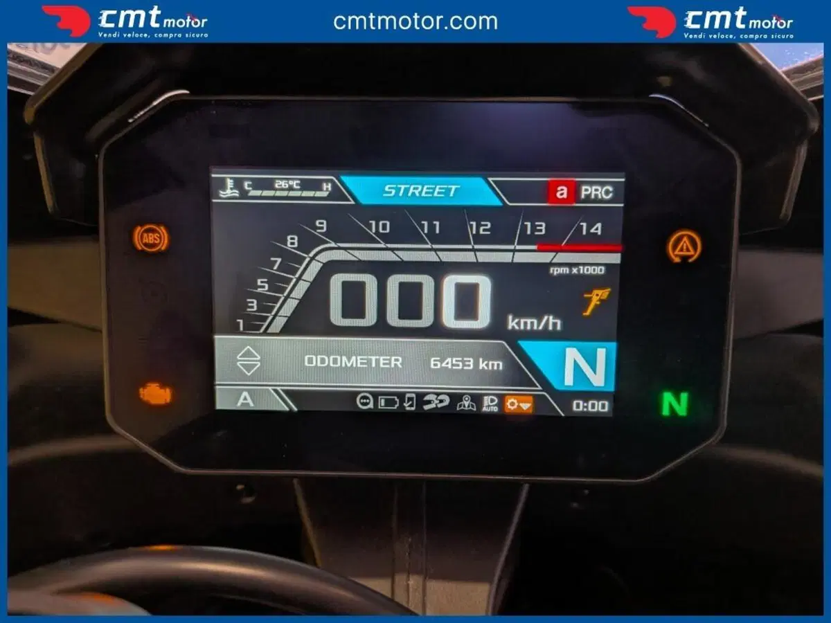 Aprilia RSV4 1100 Factory (2021 - 24) (5)