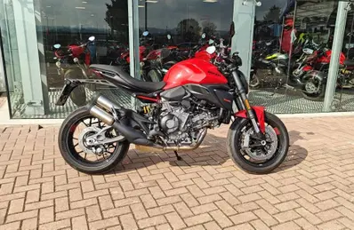 Ducati Monster 890 (2026) usata