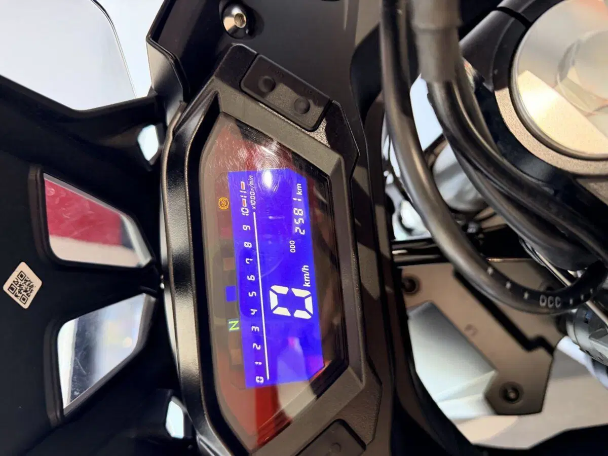 Voge Valico 300 Rally (2022 - 26) (3)