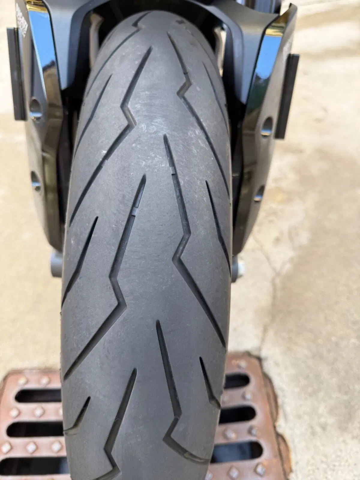 Ducati Hypermotard 950 RVE (2022 - 25) (7)
