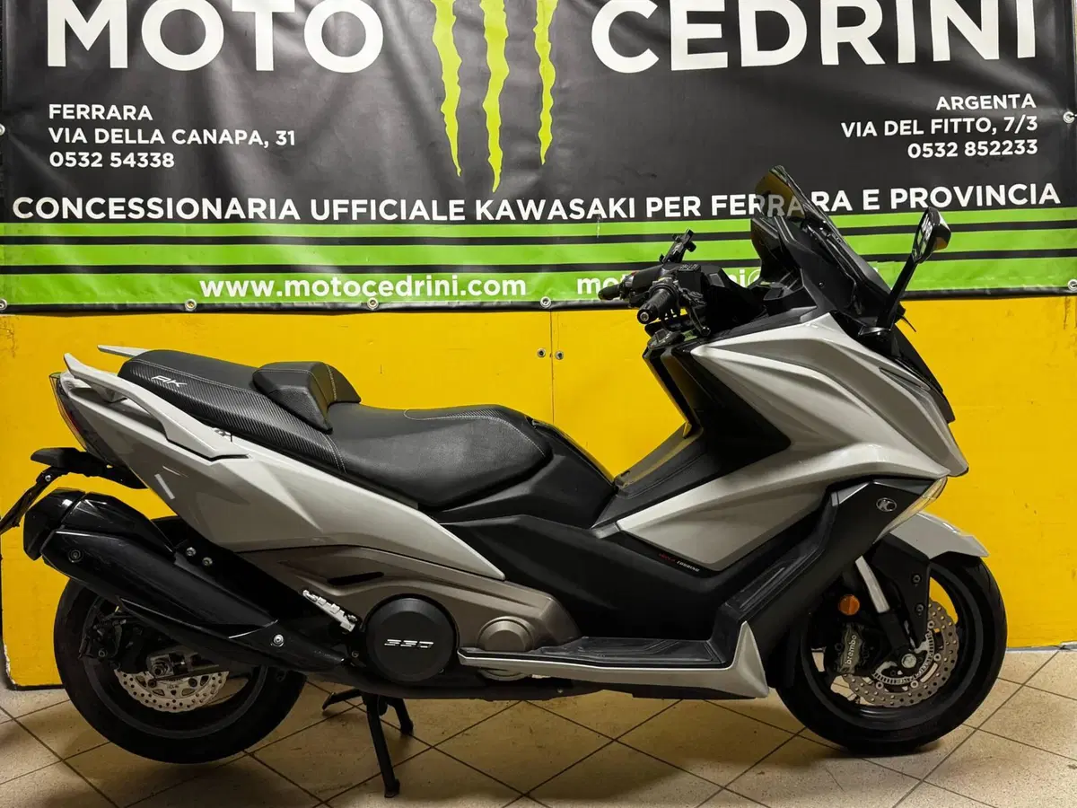 Kymco AK 550 ETS (2021 - 26) (4)
