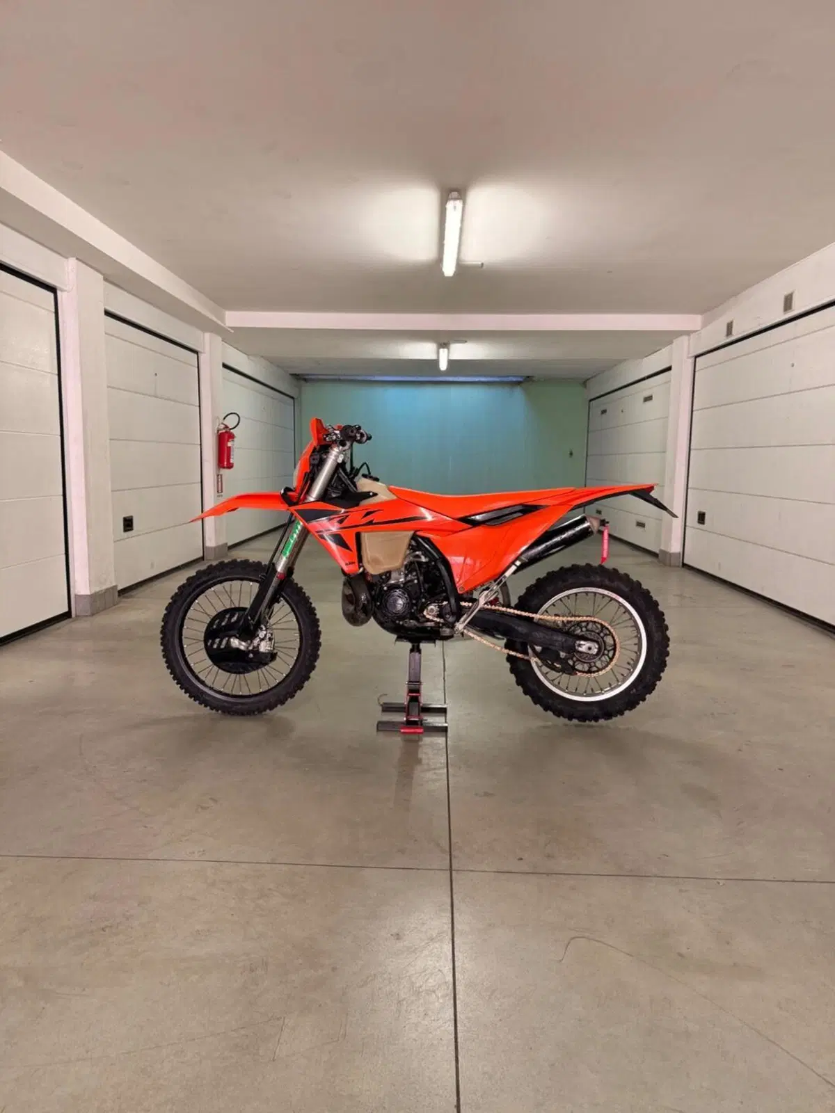 KTM 300 EXC (2025) (3)