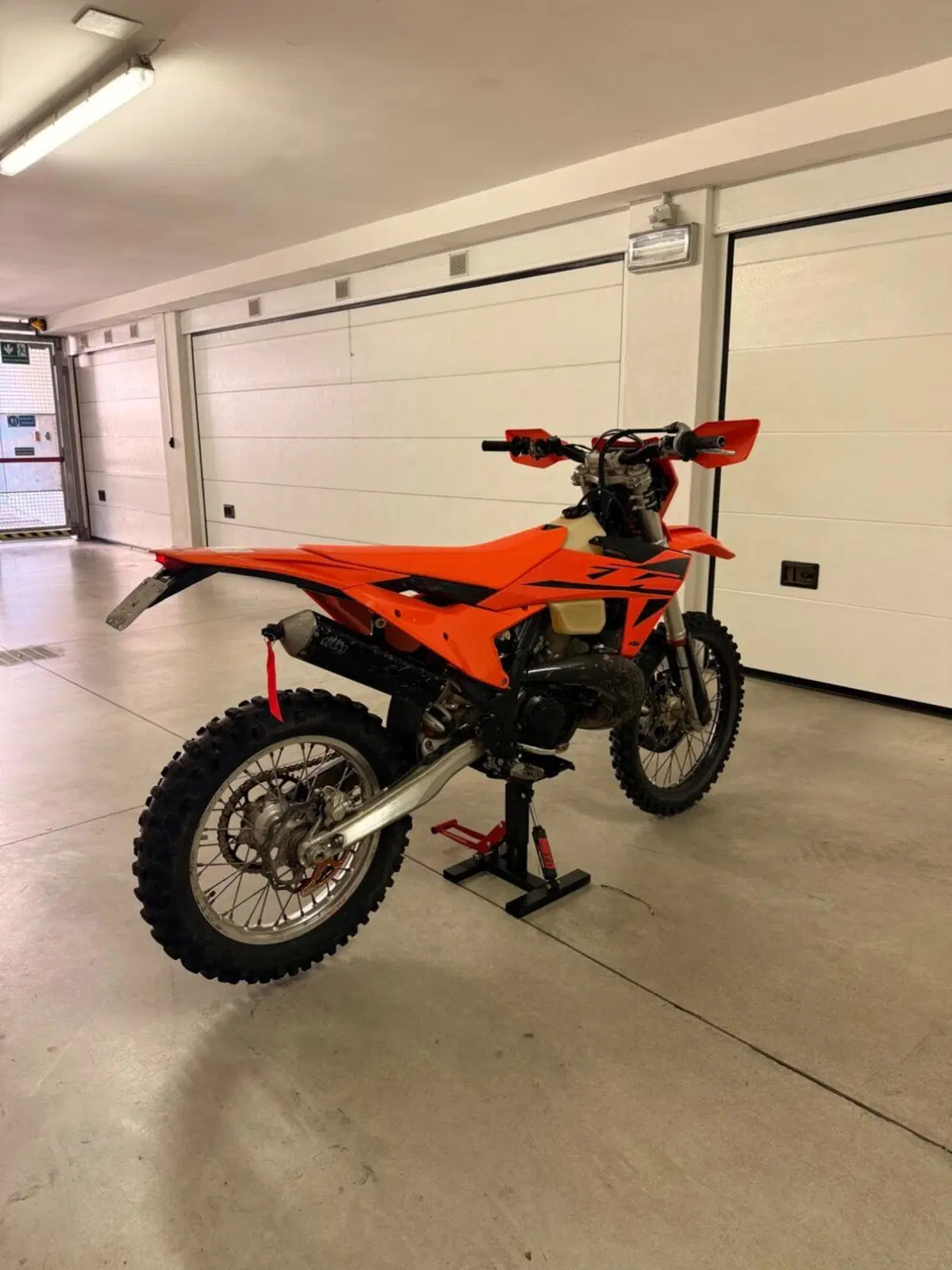 KTM 300 EXC (2025) (4)