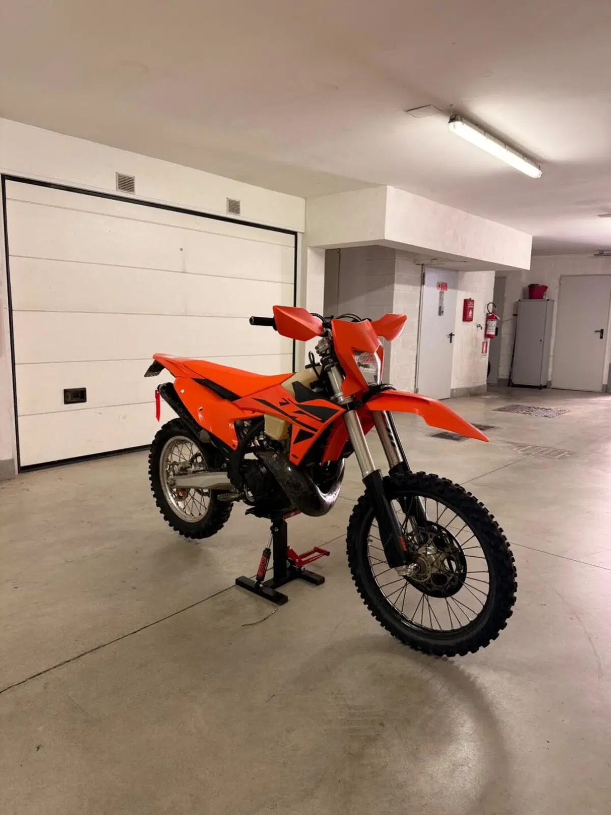 KTM 300 EXC (2025) (5)