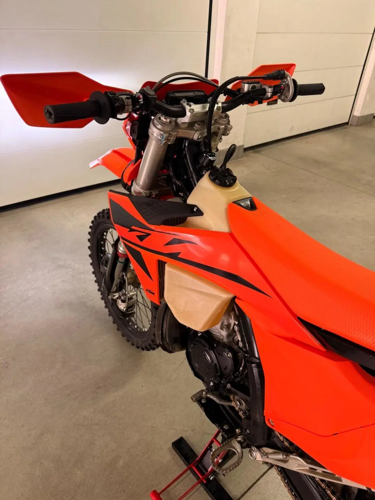 KTM 300 EXC (2025) (7)