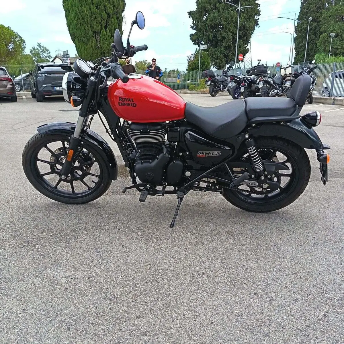 Royal Enfield Meteor 350 (2021 - 26) (5)