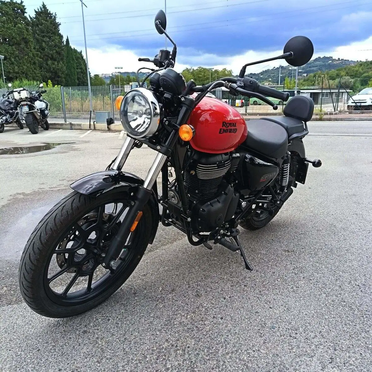 Royal Enfield Meteor 350 (2021 - 26) (10)