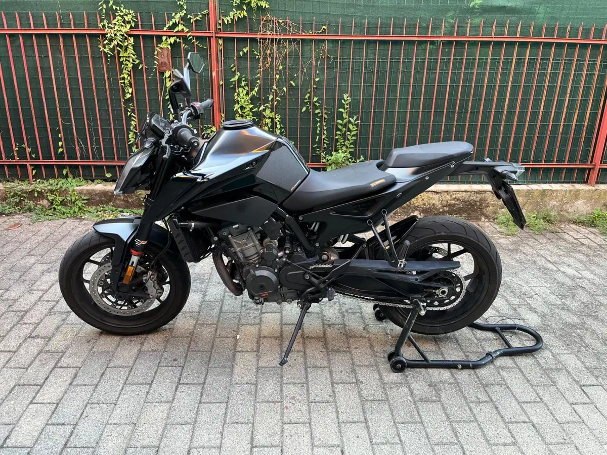 KTM 890 Duke (2021 - 23) (4)