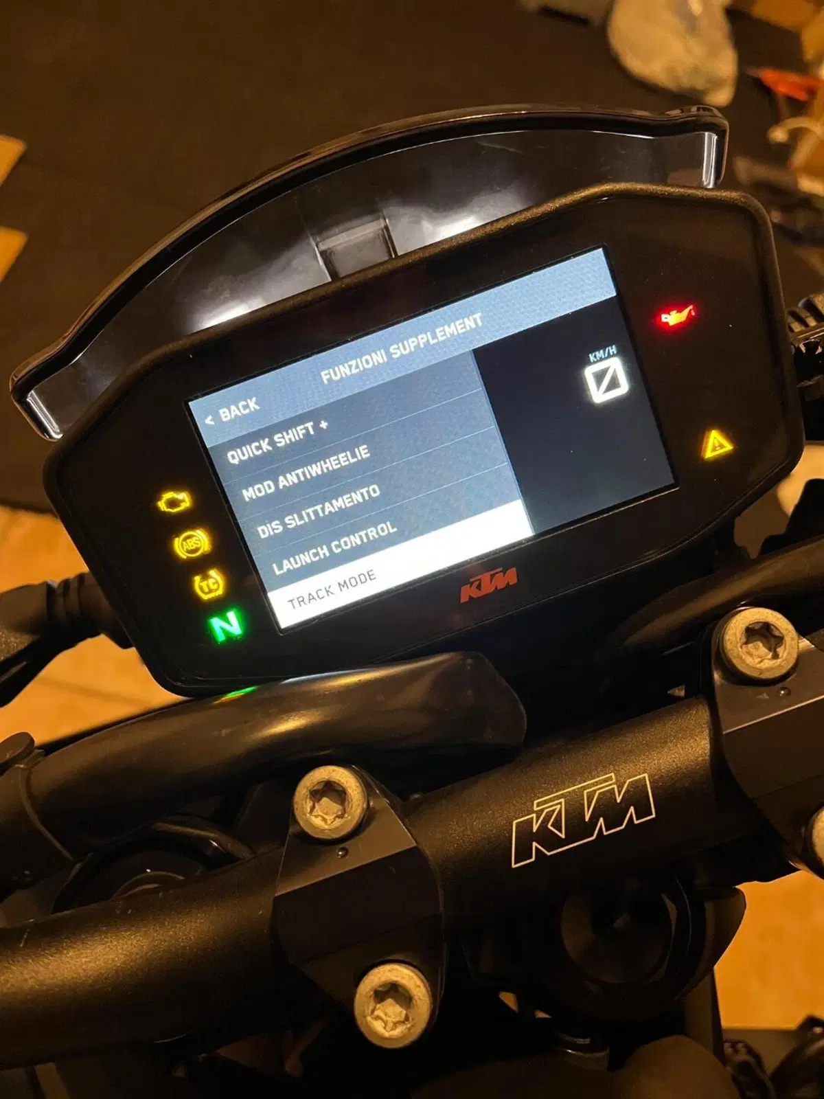 KTM 890 Duke (2021 - 23) (6)