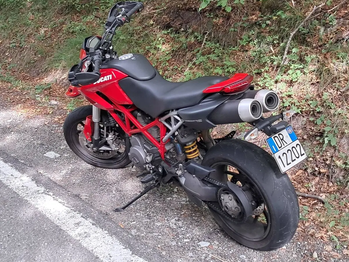 Ducati Hypermotard 796 (2012) (2)