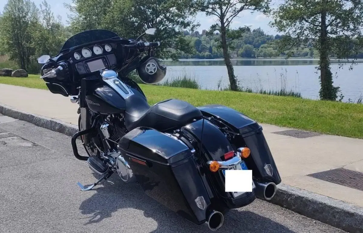 Harley-Davidson 107 Street Glide Special (2017 - 19) - FLHXS (9)