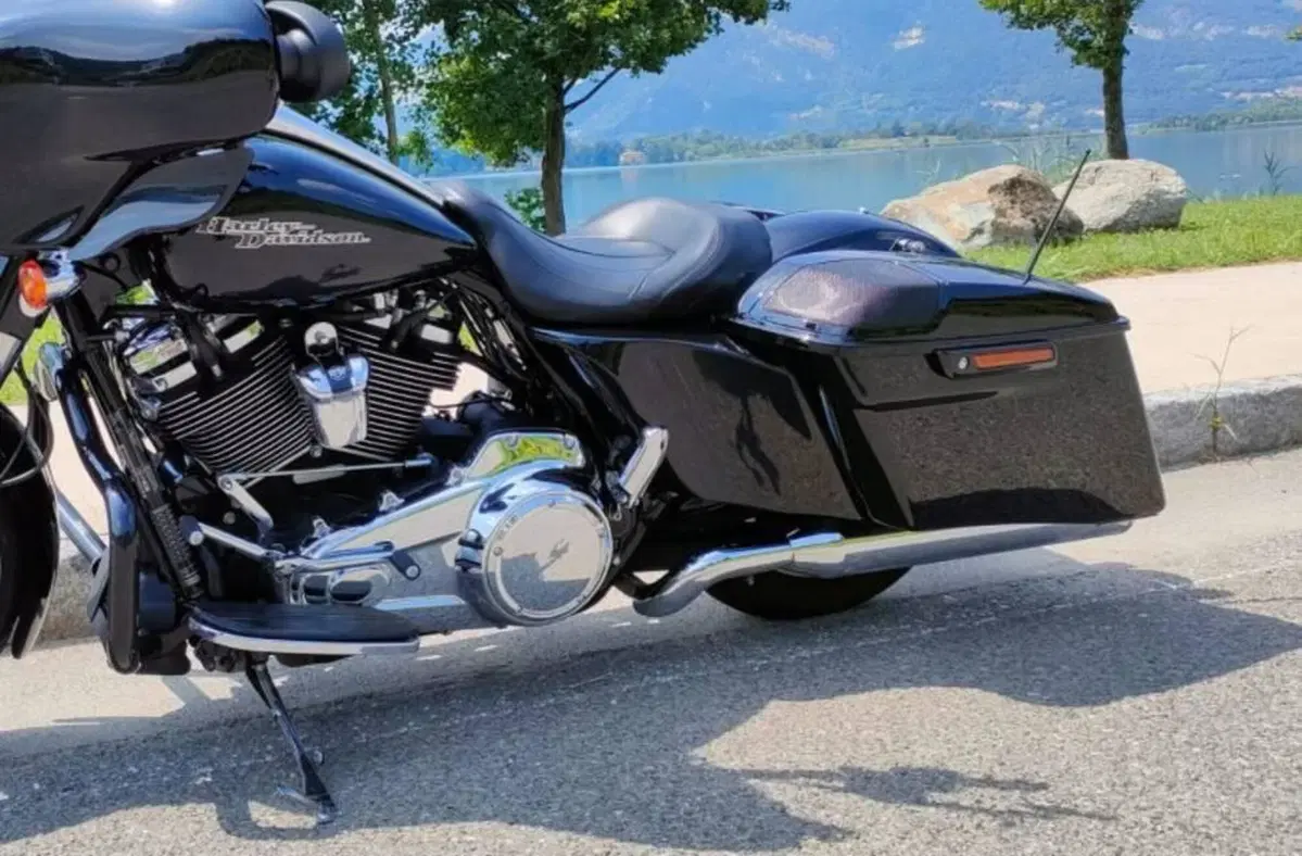 Harley-Davidson 107 Street Glide Special (2017 - 19) - FLHXS (15)