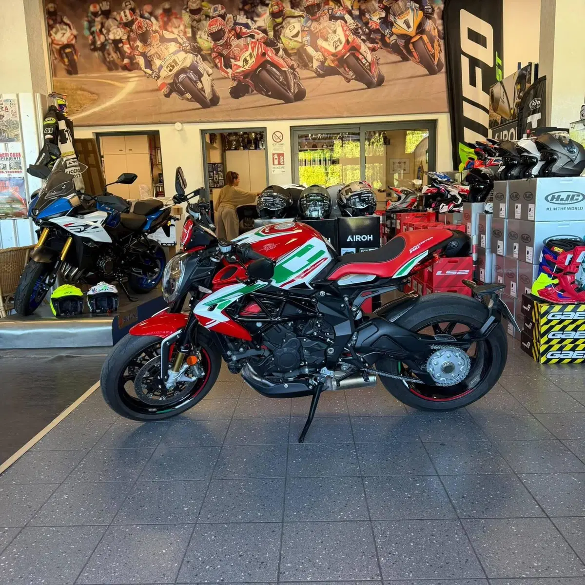 MV Agusta Dragster 800 RR (2021 - 23) (2)