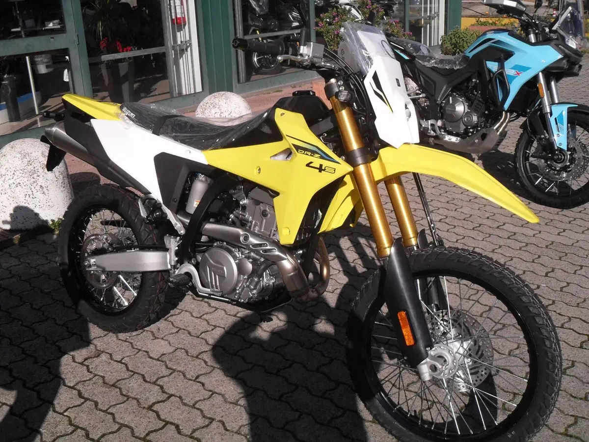 Suzuki DR-Z4S (2025 - 26)