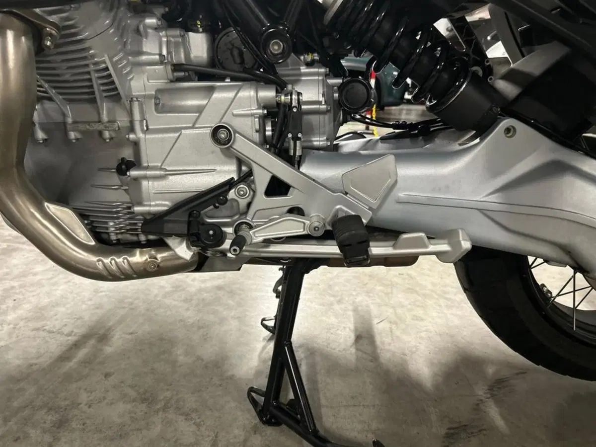 Moto Guzzi Stelvio PFF (2024 - 26) (13)