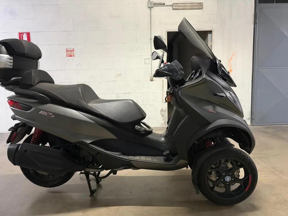 Piaggio Mp3 350 ie ABS (2020) (12)