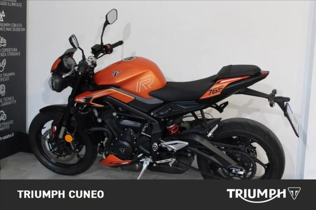 Triumph Street Triple 765 R (2023 - 26) (6)