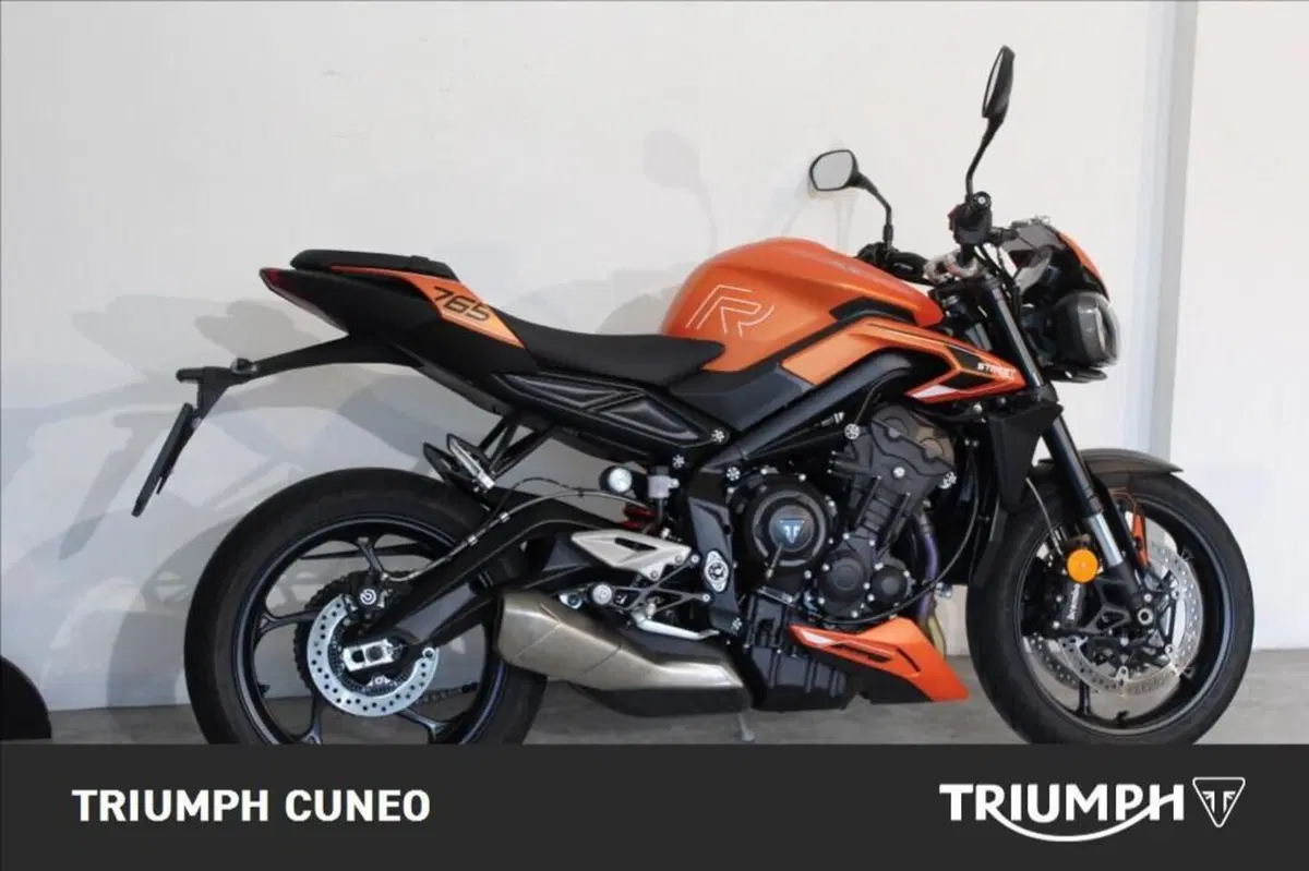 Triumph Street Triple 765 R (2023 - 26) (3)