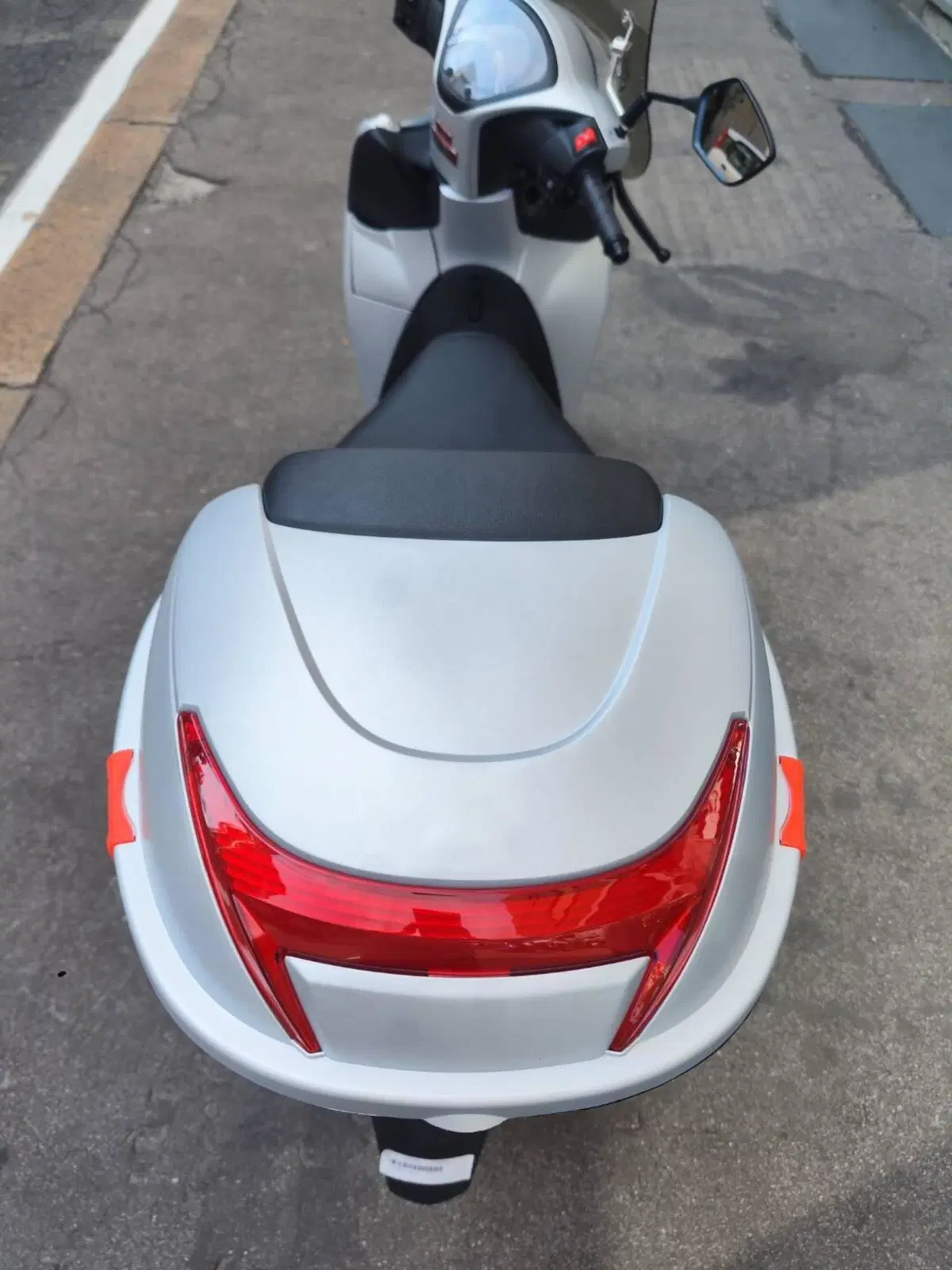 Wottan Motor ONE 125 (2026) (15)