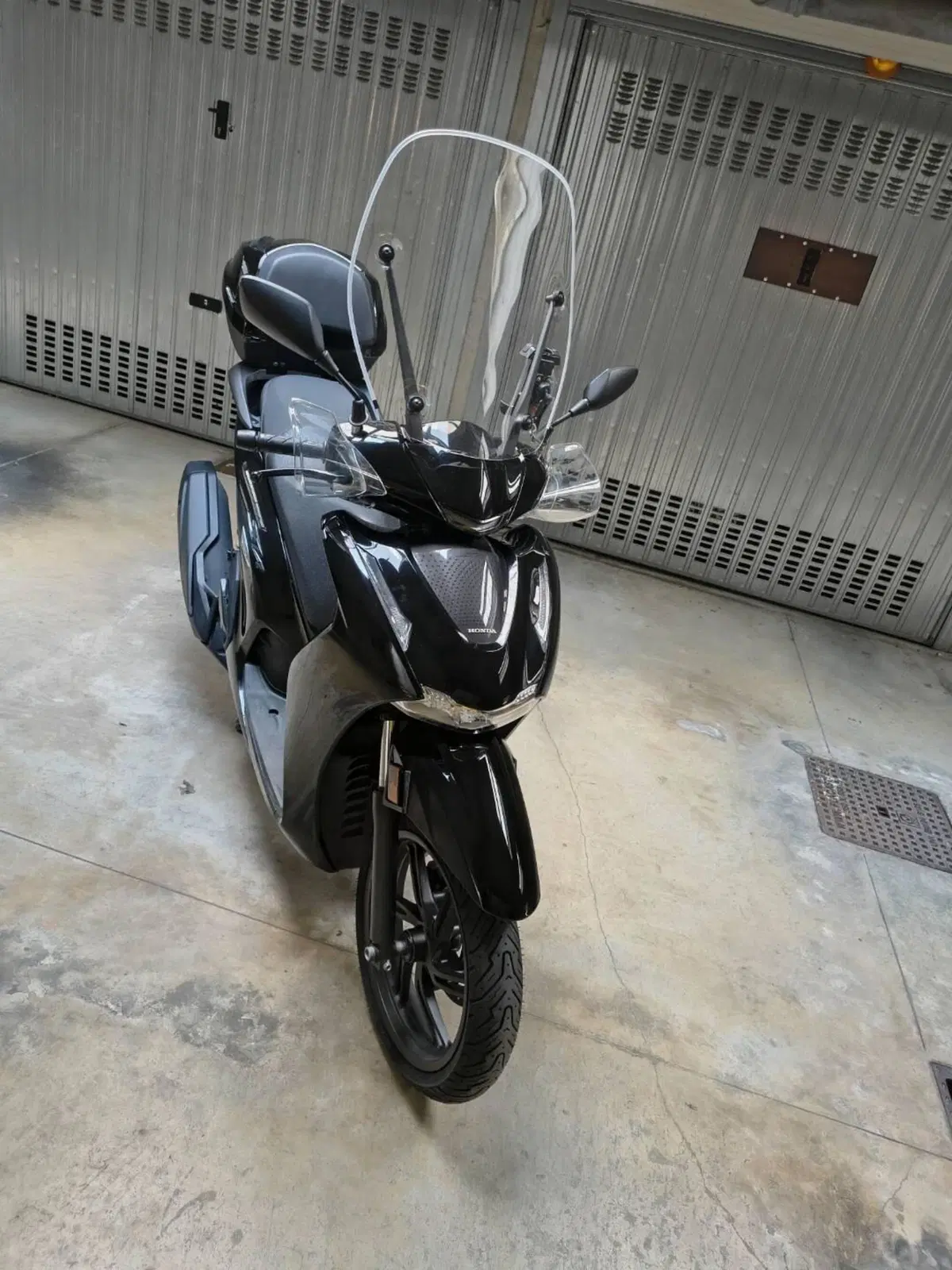 Honda SH 350i GT (2025 - 26) (2)