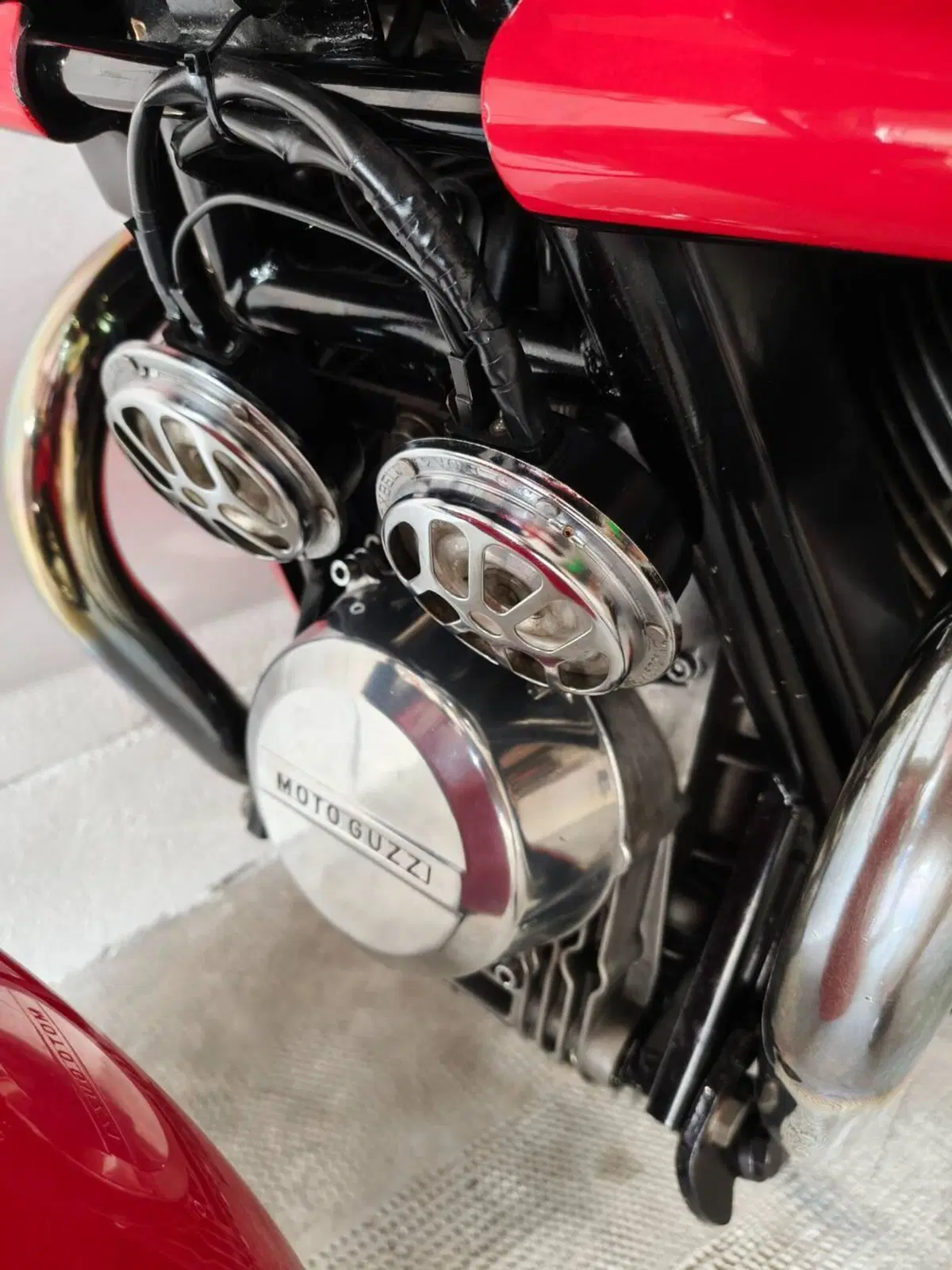Moto Guzzi 1000SP (18)