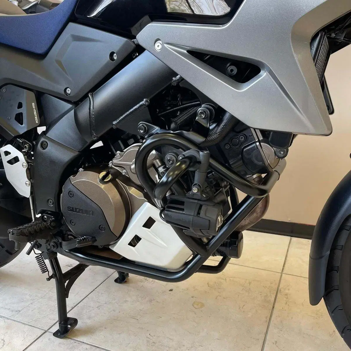 Suzuki V-Strom 1050XT (2020 - 23) (7)