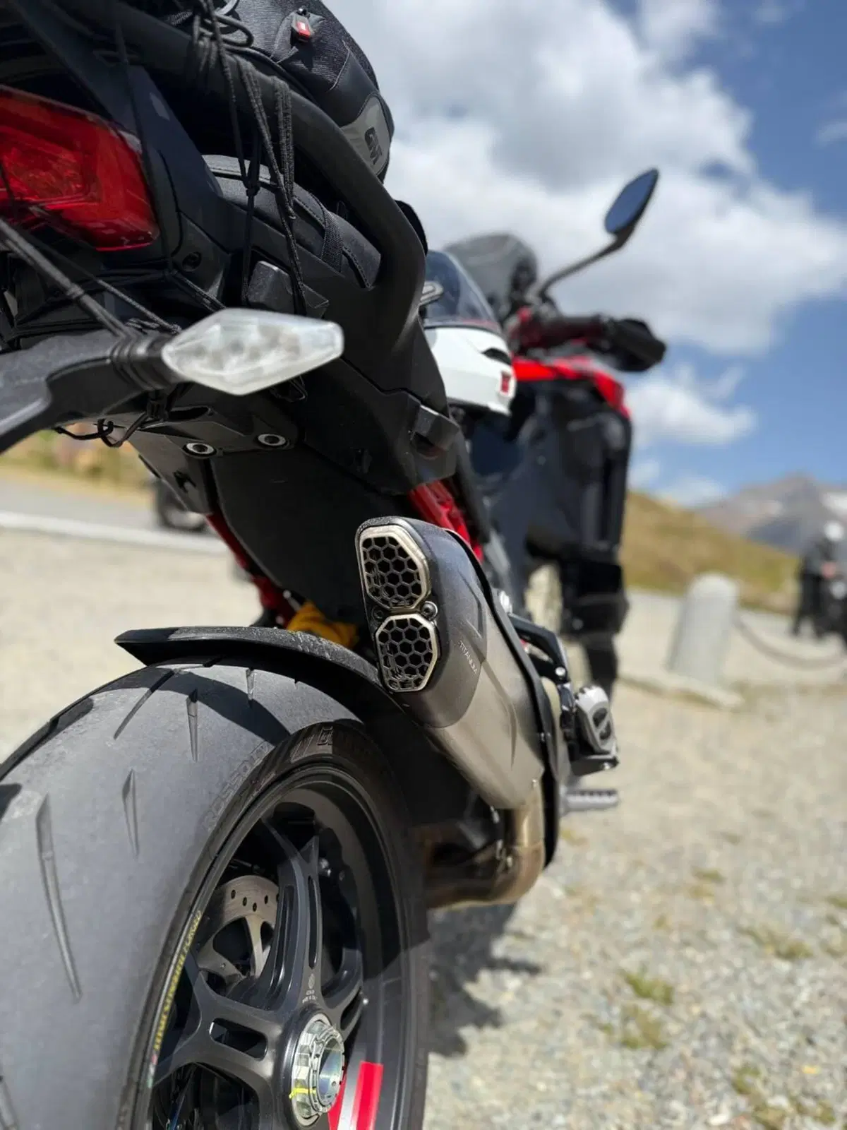 Ducati Multistrada V4 Pikes Peak (2025 - 27) (2)