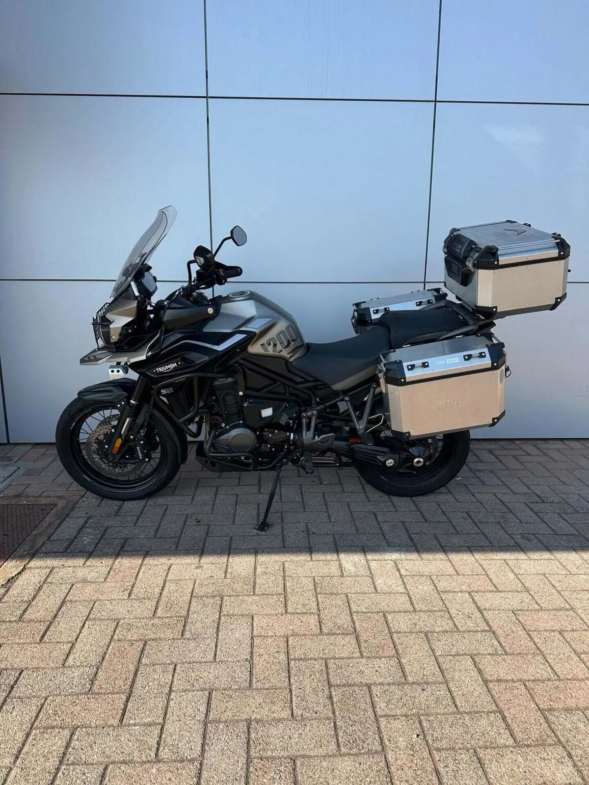 Triumph Tiger 1200 Desert Edition (2020) (2)