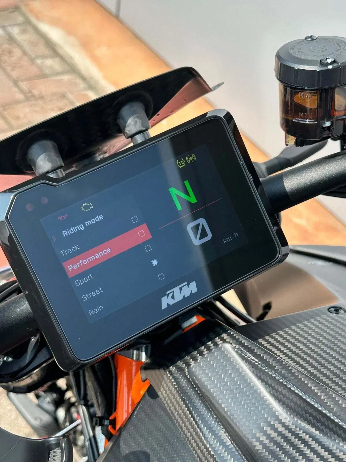 KTM 1290 Super Duke RR (2023) (7)